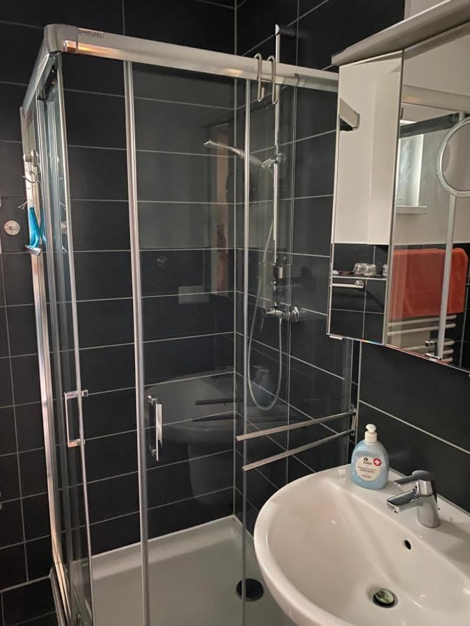 Hafenmeister Ferienwohnung วีคเอาฟ์รือเกน ภายนอก รูปภาพ